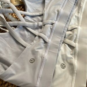 Lot of 2 used Lululemon sports jog bras size 8 lavender & white